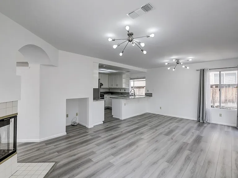 34921 Shadow Wood Dr — Photo 20