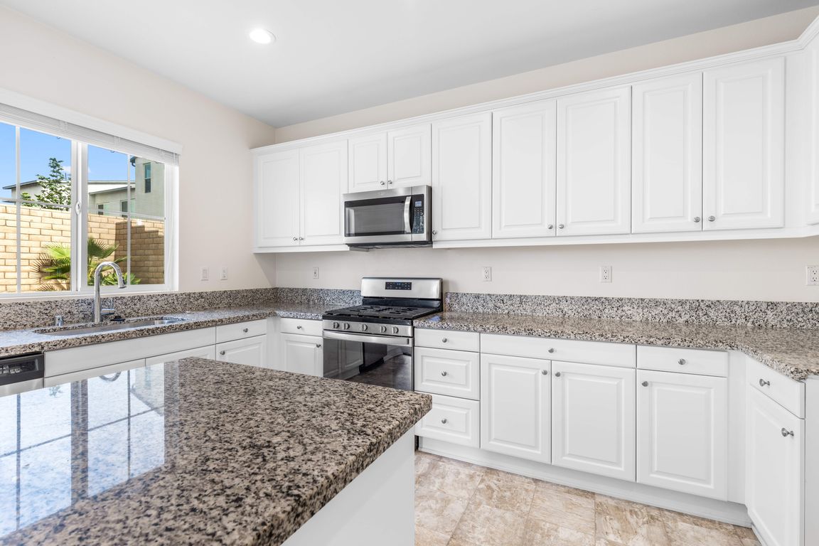 next background image