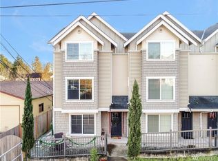 1029 NE 123rd St APT C, Seattle, WA 98125
