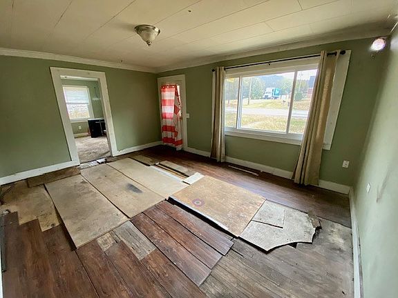 2nd image of 5956 Bradyville Rd