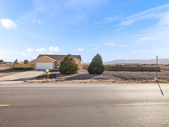 3rd image of 768 W McCulloch Blvd