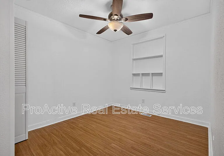 100 Hodges Manor Rd — Photo 8