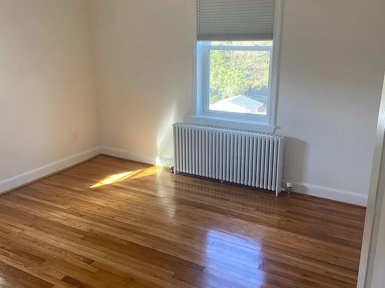 4111 Nicholson St #6 — Photo 1