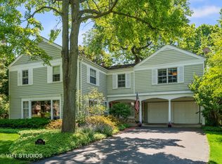 568 Earlston Rd, Kenilworth, IL 60043