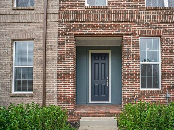 3rd image of 210 Oliver Way