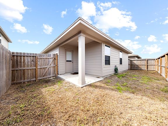 completely fenced in back yard