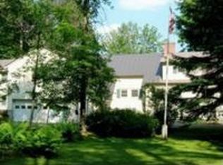 3420 Cox District Rd, Woodstock, VT 05091