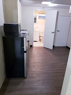 Rented by Metro Garden Realty NYC | media 30