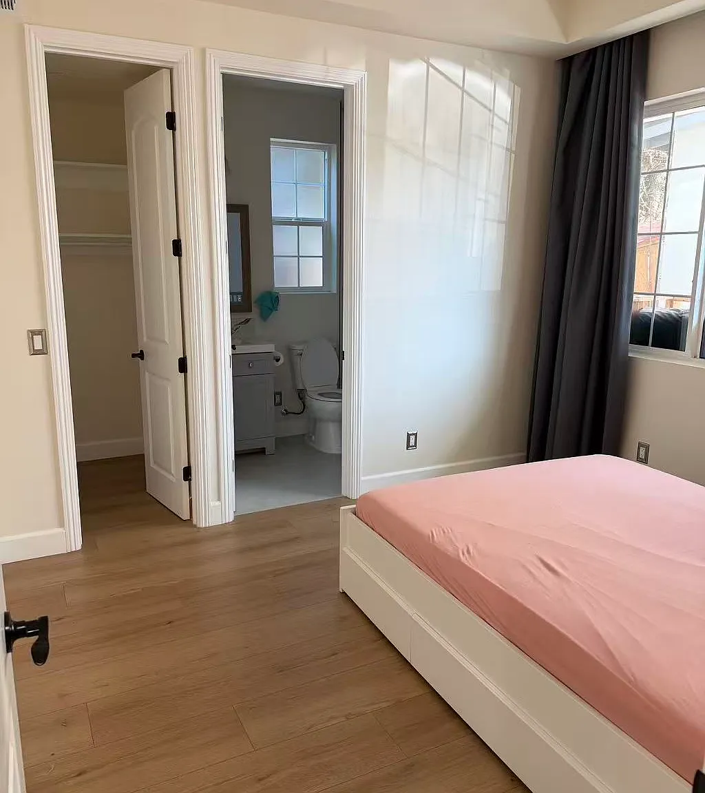 1 bed, $1,200 — Photo 1