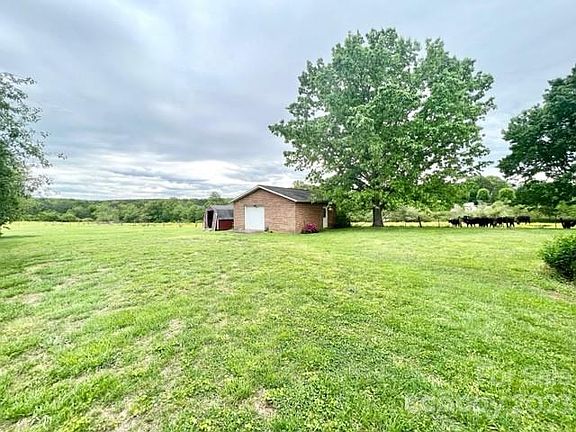 5th image of 174 Stamey Payne Ln