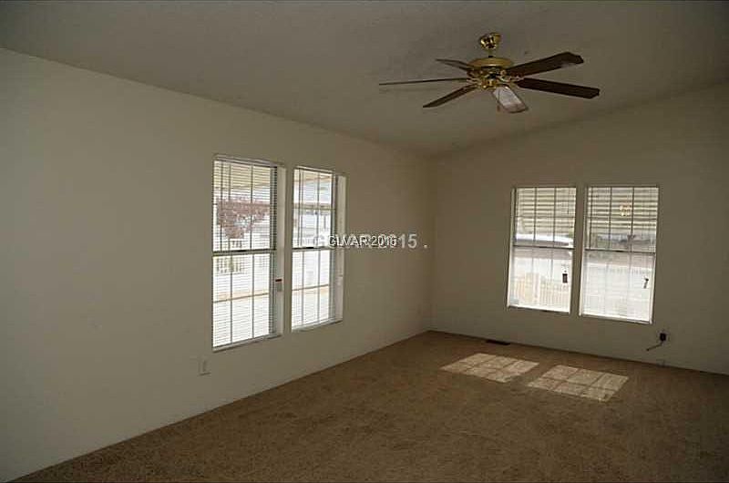 2nd image of 611 Diamond Dr