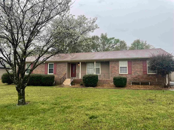 1008 Eastwood St, Tuscumbia, AL 35674