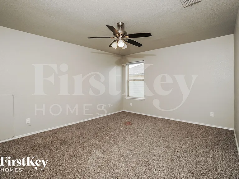 5702 Acacia Farm — Photo 11