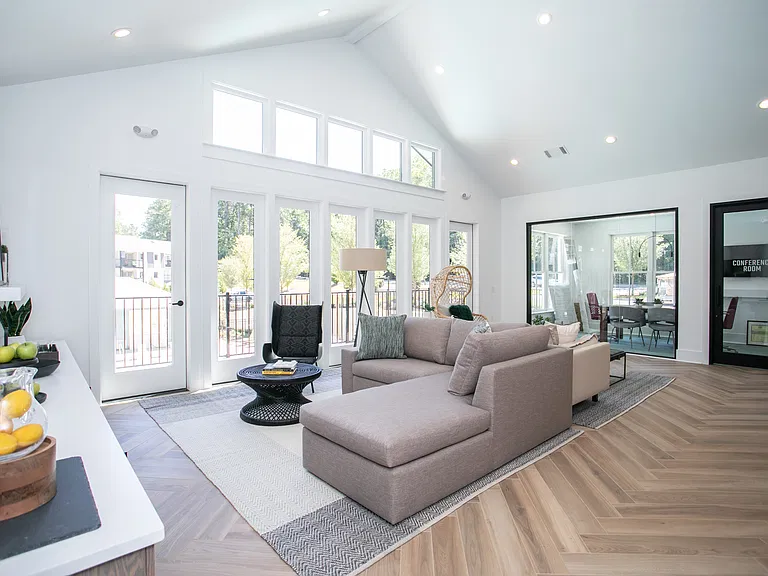 The Ashford Apartments — Photo 10