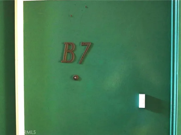 10943 Laurel Canyon Blvd #14, San Fernando, CA 91340