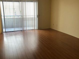 611 E Angeleno Ave #102, Burbank, CA 91501