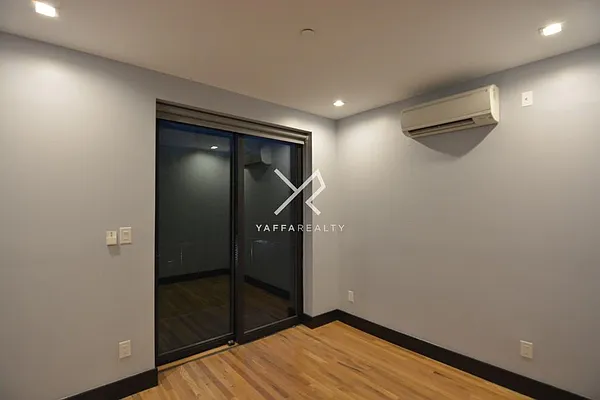 Rented by Yaffa Realty LLC | media 41