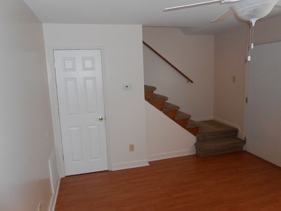 4th image of 393 E 18th Ave APT B