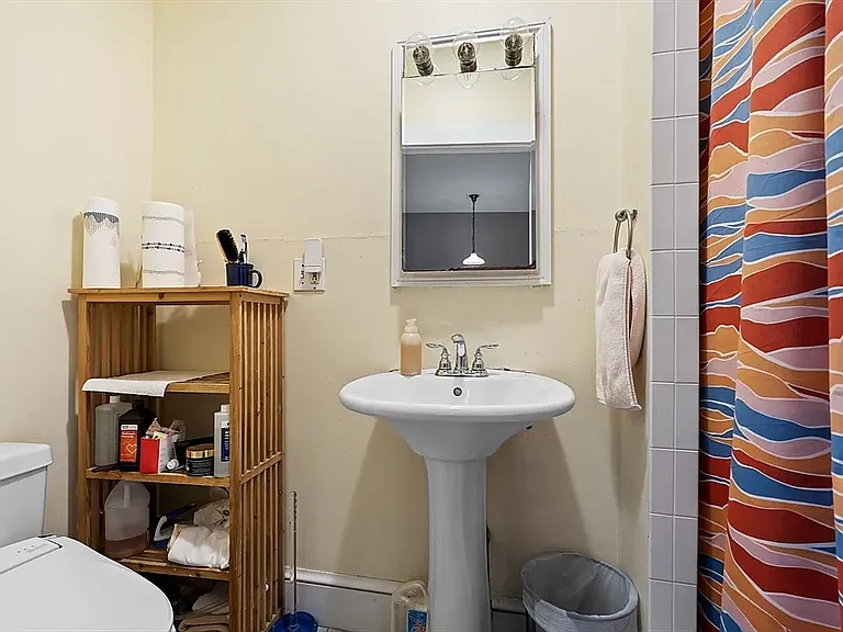 48 Spring Park Ave — Photo 12