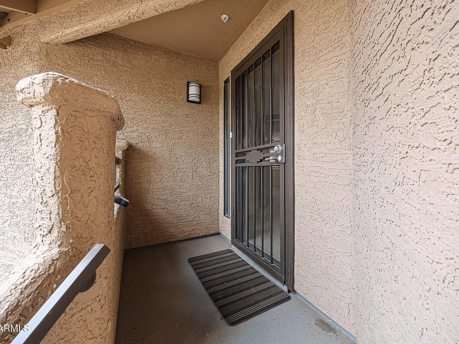 2 bed, 2.0 bath, 1202 sqft, $2,395 — Photo 2