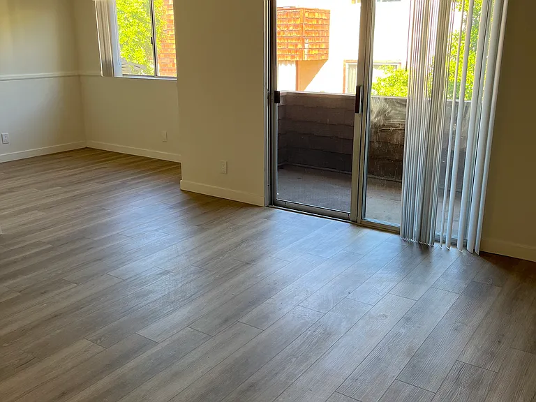 5400 Newcastle Ave #68 — Photo 14