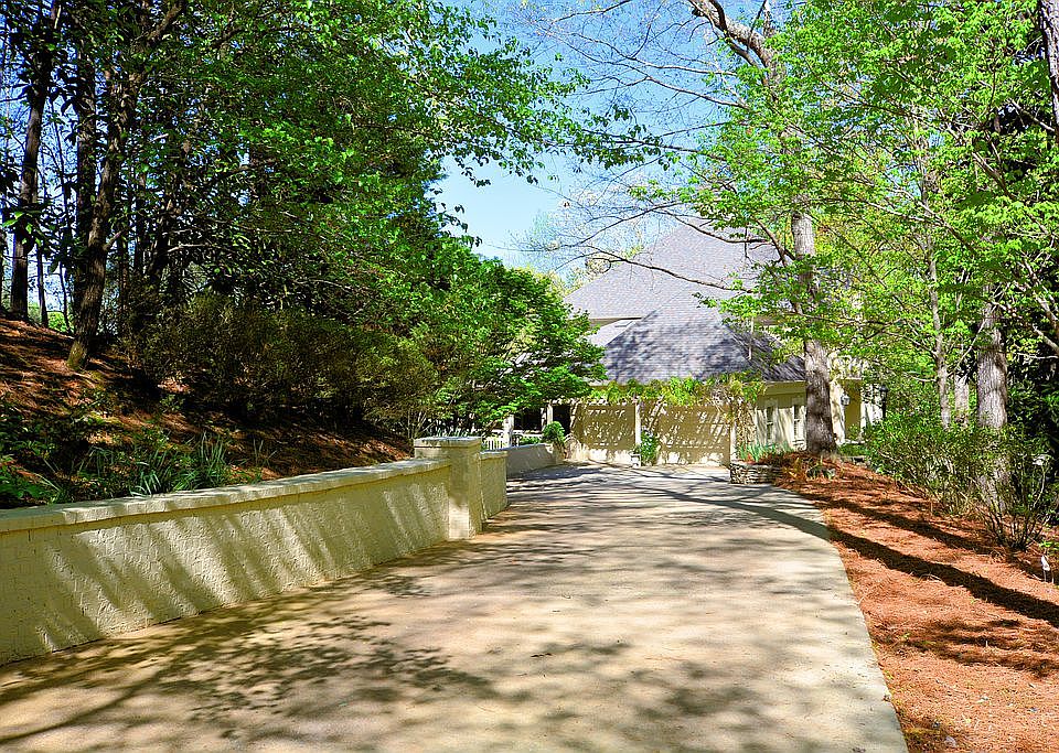 Driveway Main Level