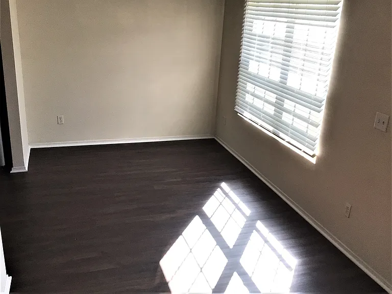 3906 Jack Pine Ct — Photo 6