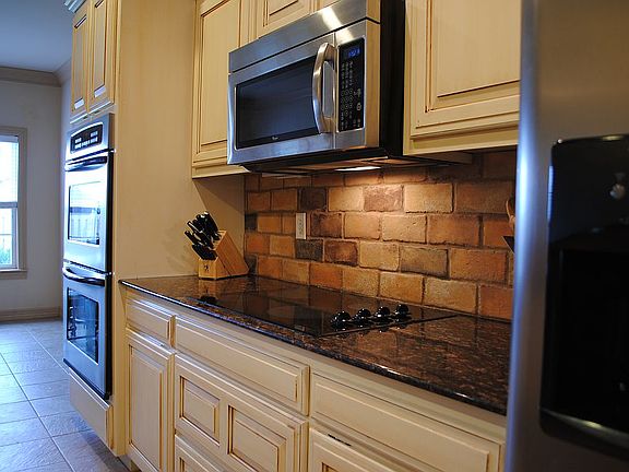 3rd image of 4111 SW Flagstone Blvd