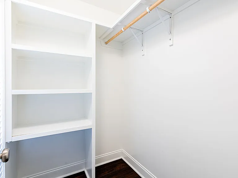 319 Harvest Ln — Photo 15