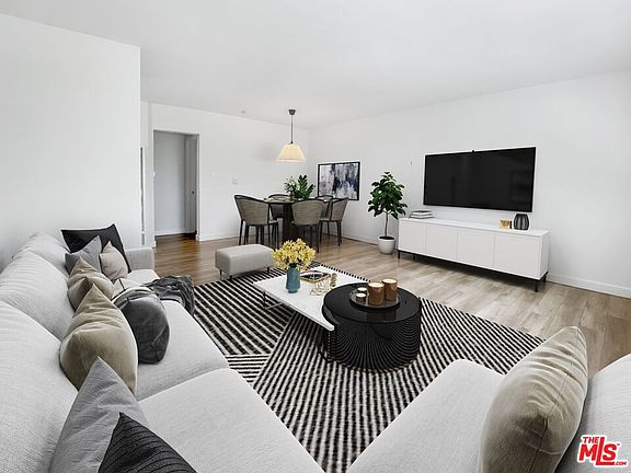 3rd image of 1446 S Cochran Ave APT 3