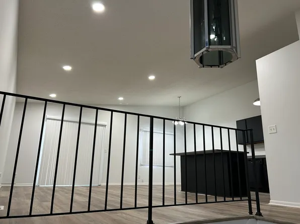 7904 51st Ave N, Minneapolis, MN 55428