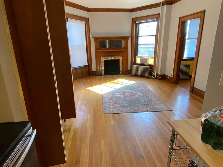 849 Beacon St #9 — Photo 4