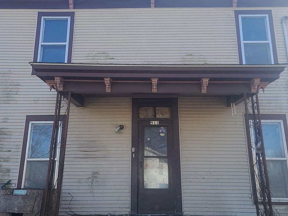 1st image of 513 4th St SW