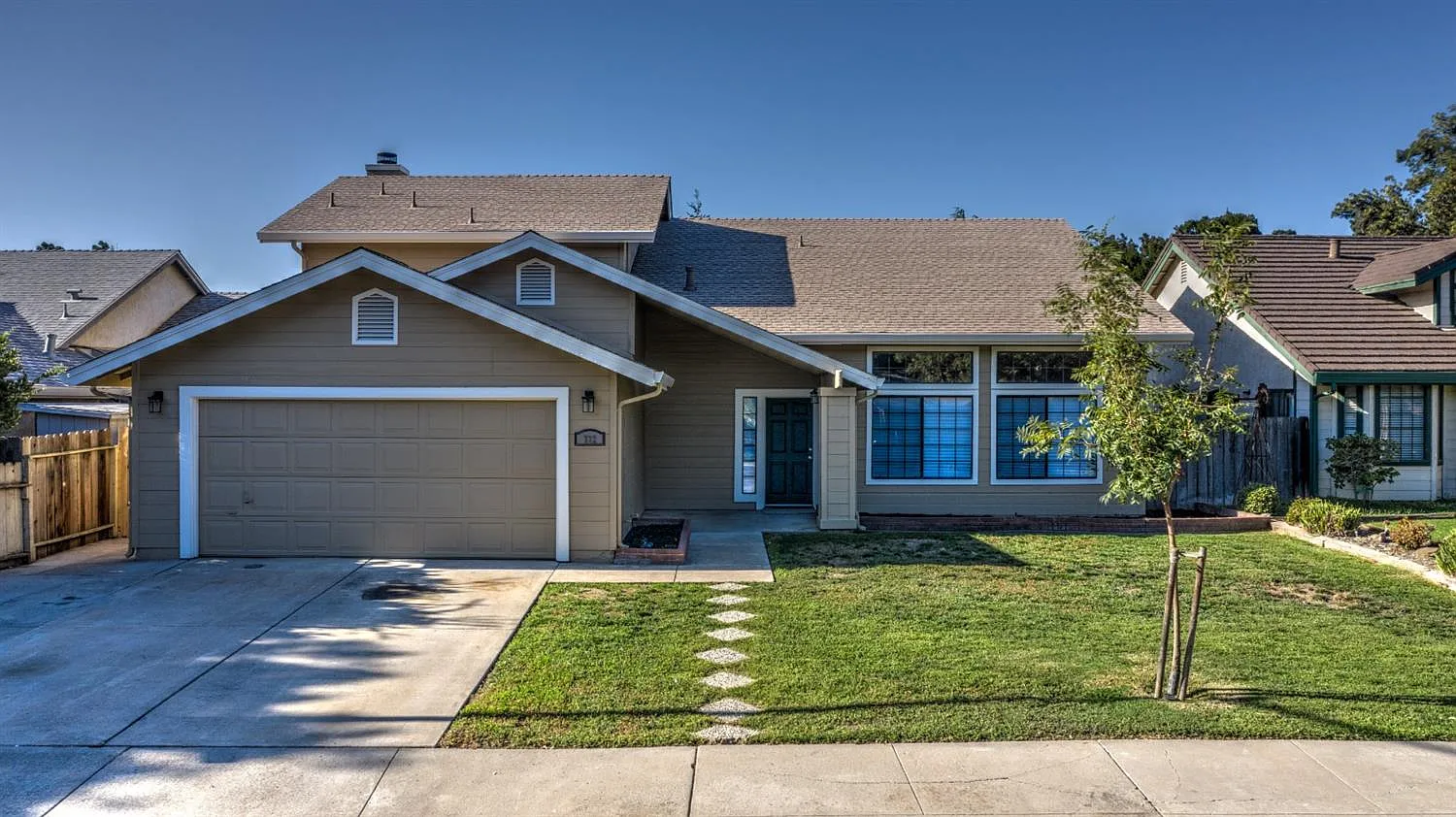 732 Kinshire Way photo 1