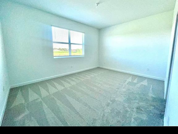 4th image of 632 SE Lake Falls St #632