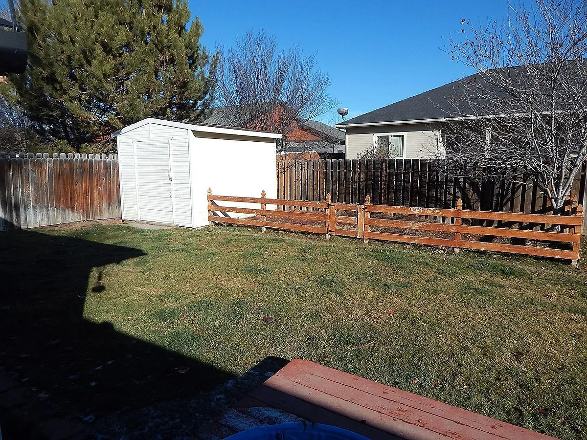 Building Photo - 6407 Harlan Dr
