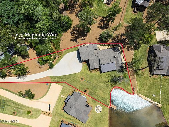 3rd image of 275 Magnolia Way