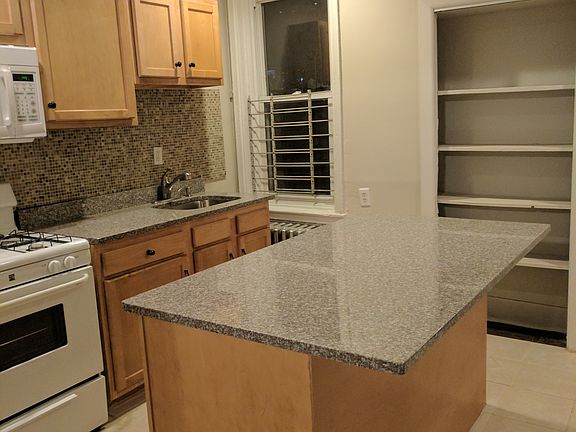 4th image of 3144 Clifford St #3