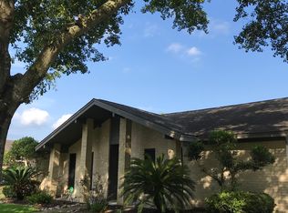 2711 Crane Dr, Pearland, TX 77581
