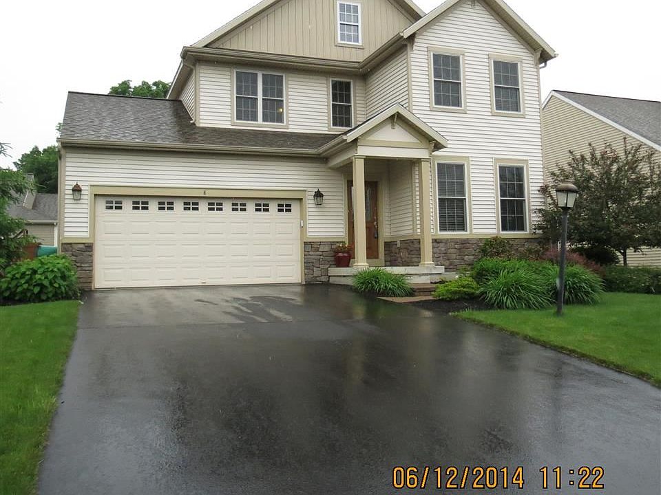 1st image of 8 Flora Dr