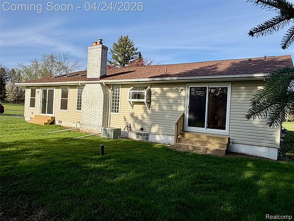 2nd image of 7828 Fosdick Rd