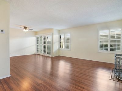 27064 Crossglade Ave, Canyon Country, CA, 91351