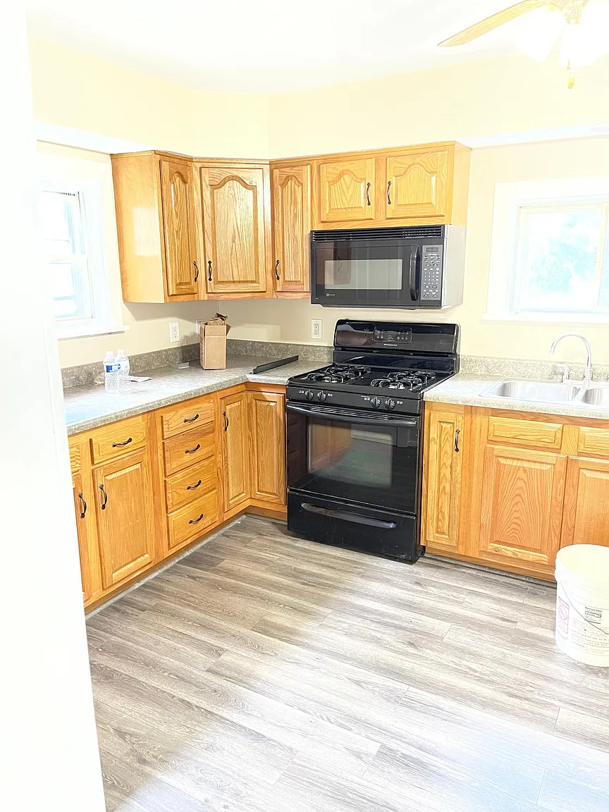 467 E Prospect Ave photo 1