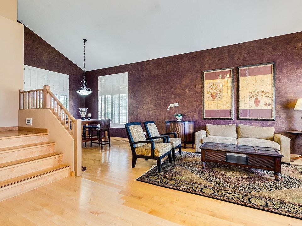 1st image of 370 N Stanley Pl