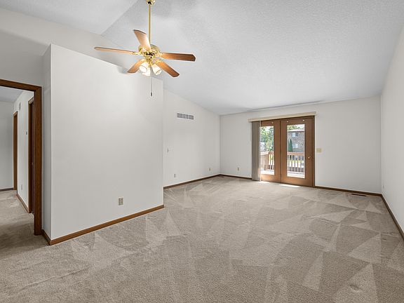 5th image of 3004 3rd St #10