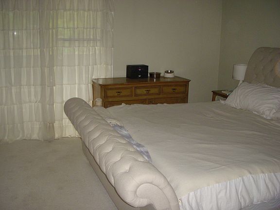 4th image of 1295 N Sterling Ave Unit 207