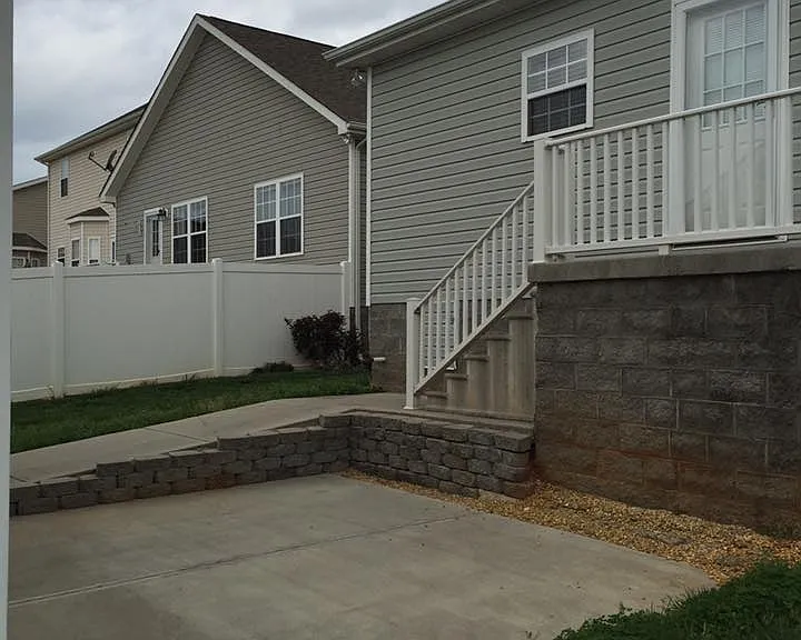 708 Stratford Ave — Photo 11