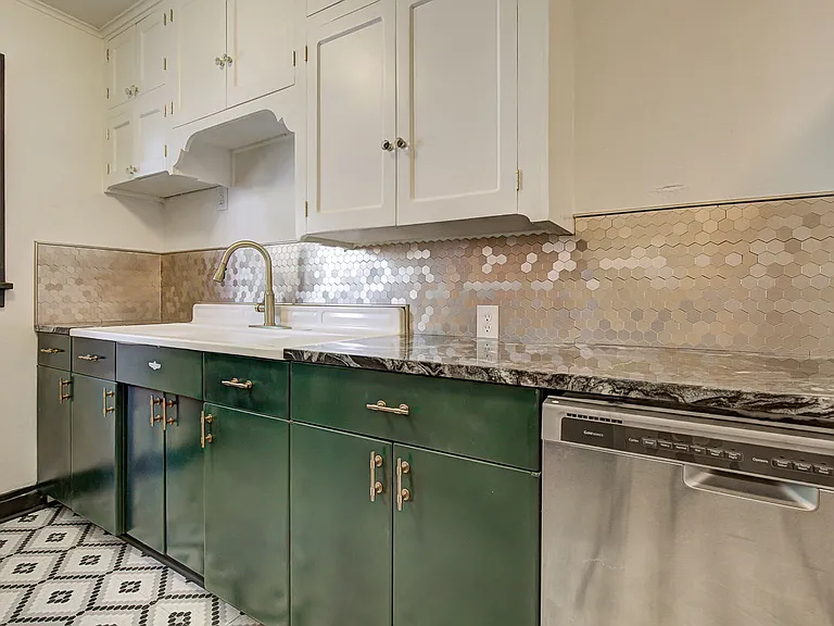 2215 W Broadway Ave #1 — Photo 27