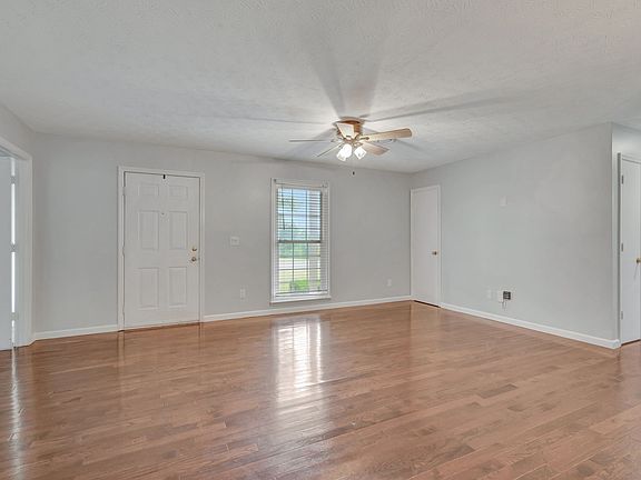 5th image of 103 Ashland Dr