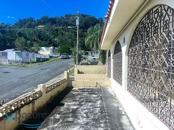 4th image of 6 Calle Blvd